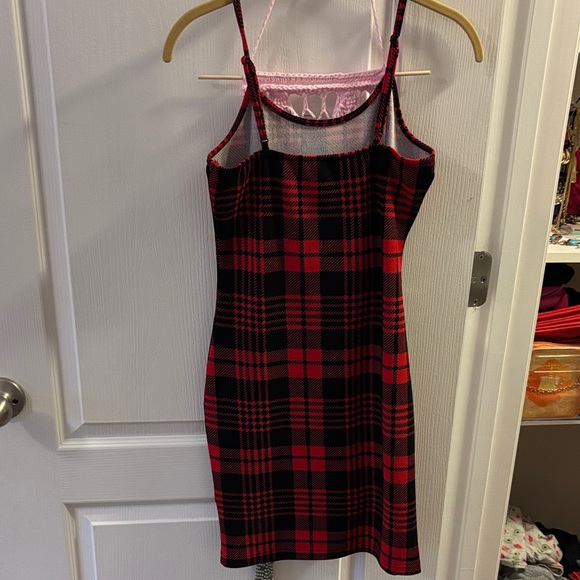 SHEIN Red and Black Plaid Mini Dress - Picture 2 of 3